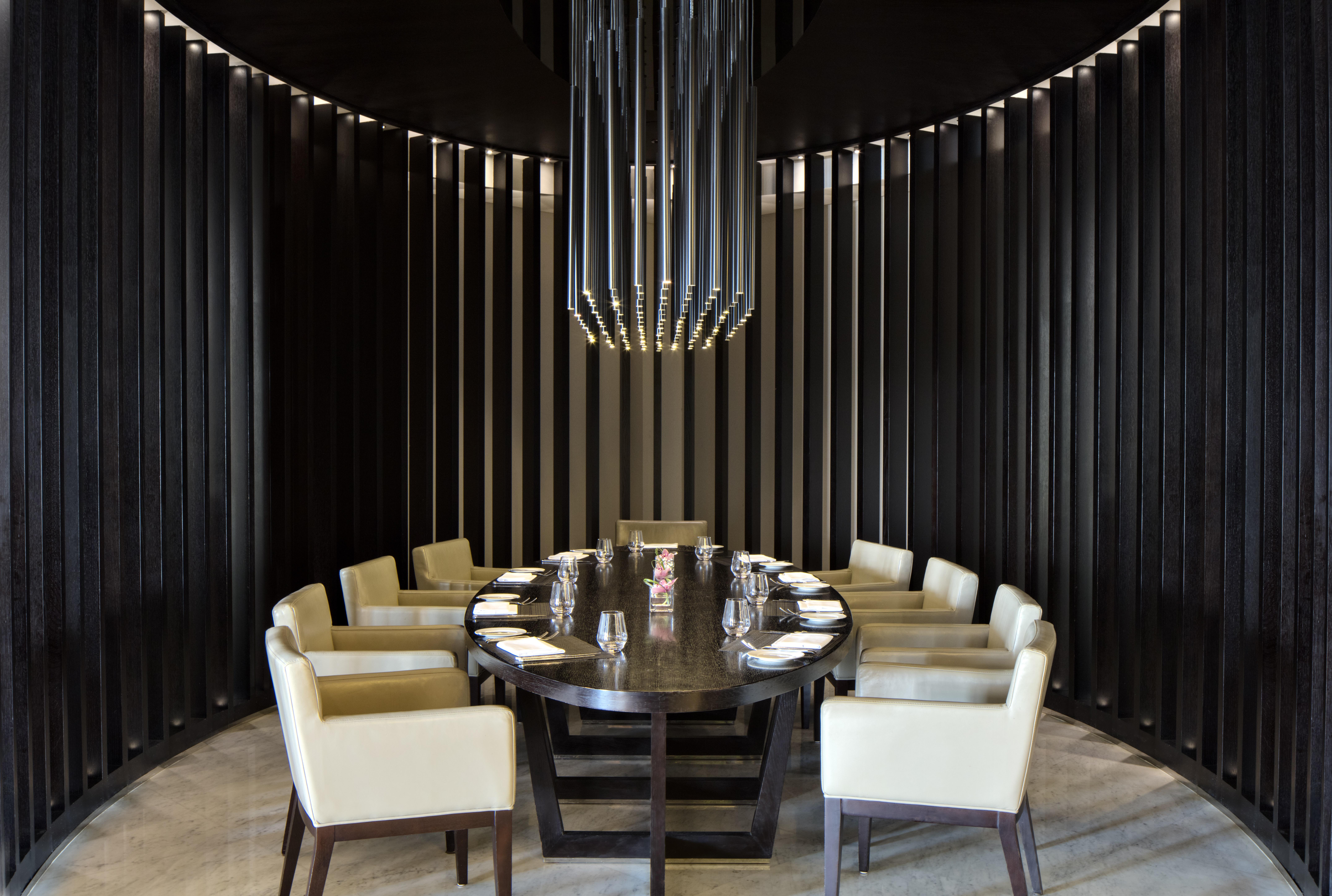 Pullman Dubai Creek City Centre Residences Exteriér fotografie The interior of the restaurant