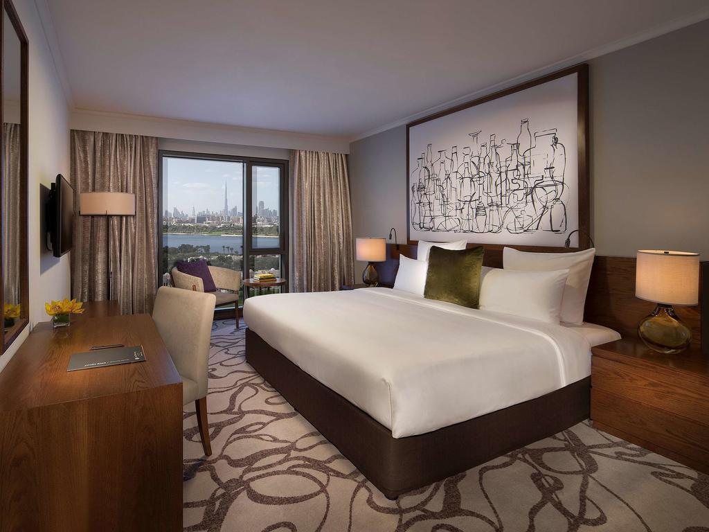Pullman Dubai Creek City Centre Residences Pokoj fotografie A bedroom at the hotel